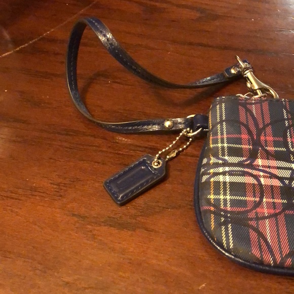 Coach Poppy Tartan Plaid Navy Pink Multi Stripe Zip Wristlet - Picture 3 of 5